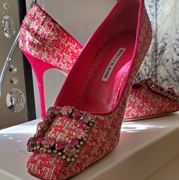 Manolo Blahnik - Picture 1 of 3